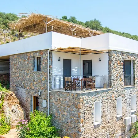 Alanya Sleeps 4 Pool Air Con Wifi